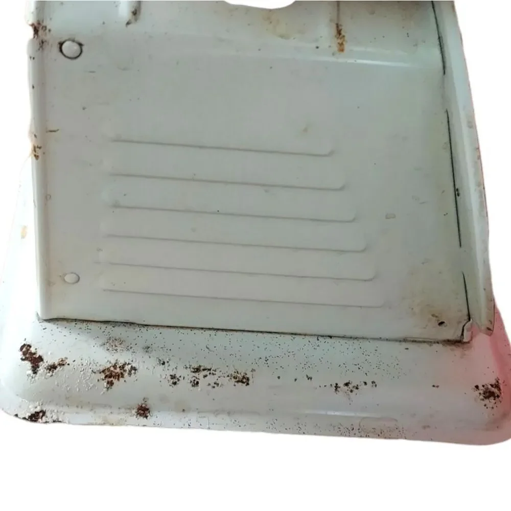 Vintage '60s household scale, in  original box